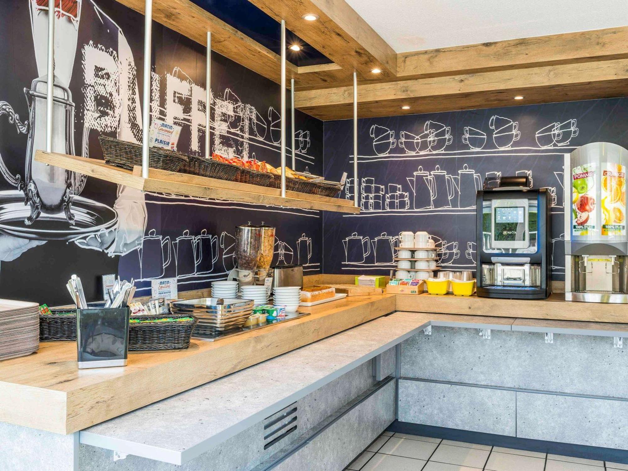 Ibis Budget Senlis المظهر الخارجي الصورة